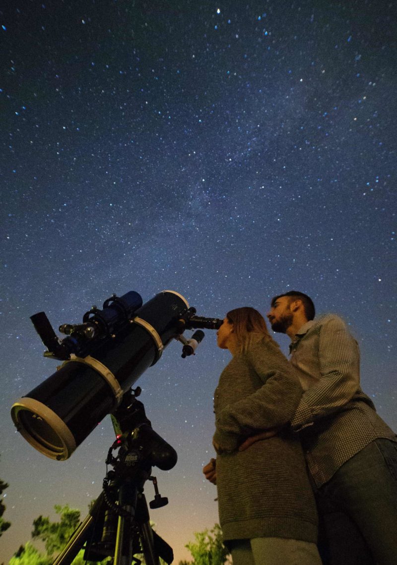 Звездное небо и телескоп